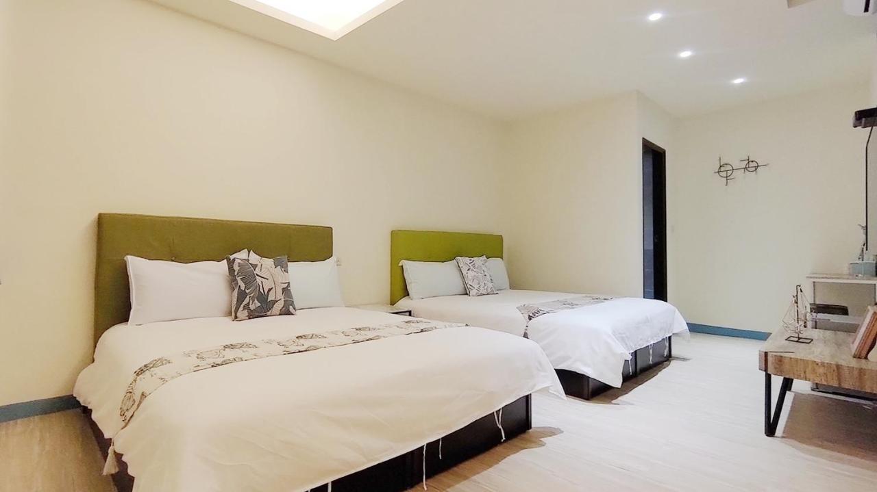 羅東夜市舒果shugo B&B 近清溝夜市 國旅卡特約店 配合手作早餐店及租車行 Luodong Dış mekan fotoğraf